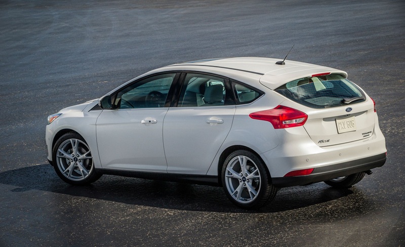 product_images/2015-Ford-Focus-hatchback_f03OEYw.jpg