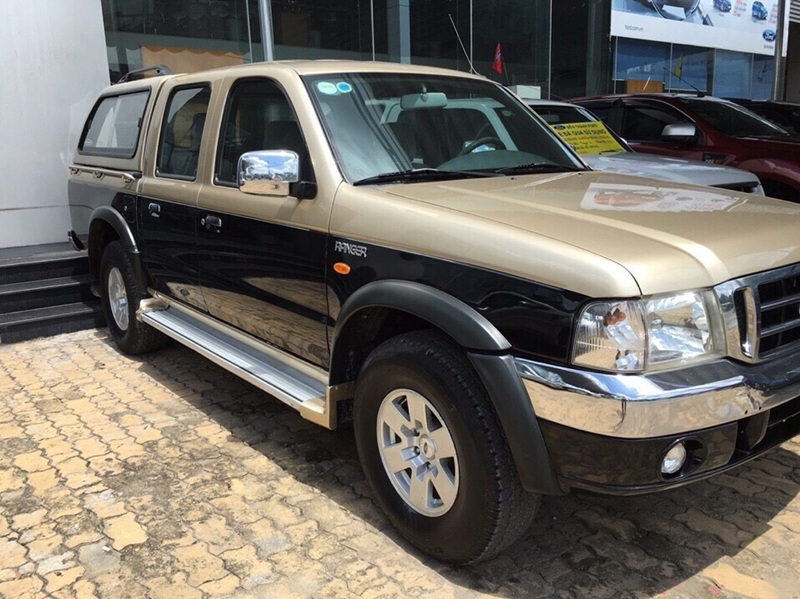 product_images/ban-ford-ranger-cu-2005-xlt-2-cau-mau-den-vang-co-thung-cao-1472754587-57_lKodSvR.jpg
