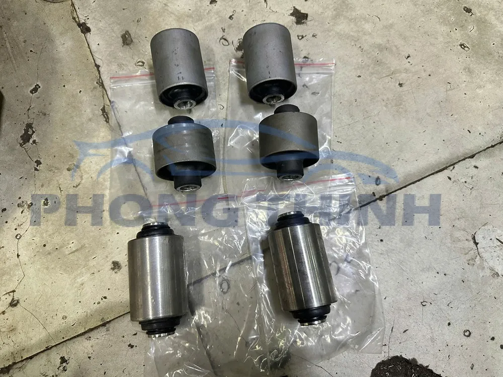 Hình ảnh sản phẩm Bộ cao su càng A Vinfast VF8 OEM phụ tùng hệ thống treo theo xe