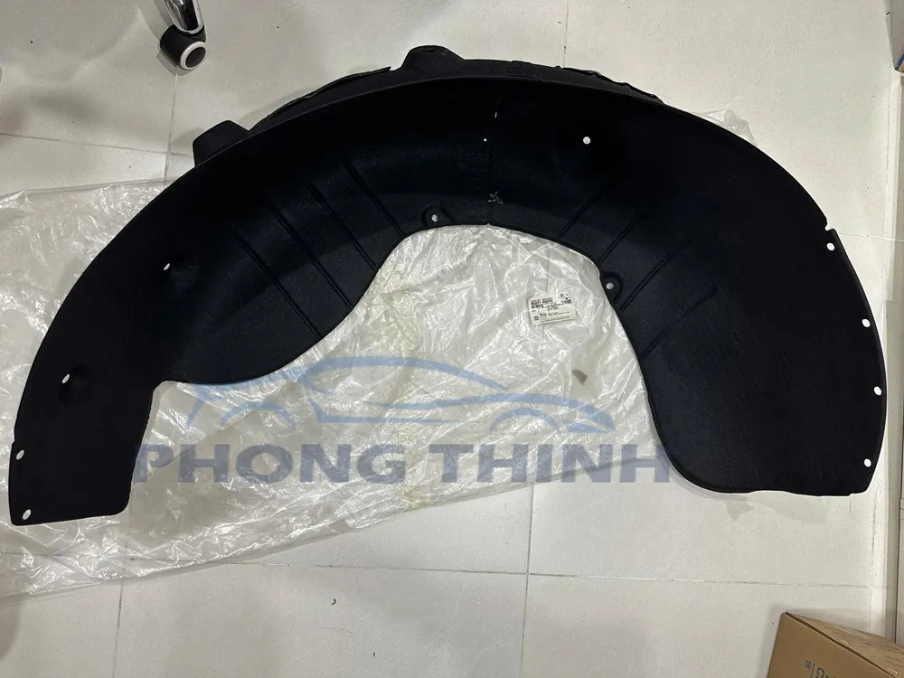 Chắn bùn lòng vè sau Kia Carnival 2021-2024 bên lái LH (nỉ) chính hãng 86821R0000