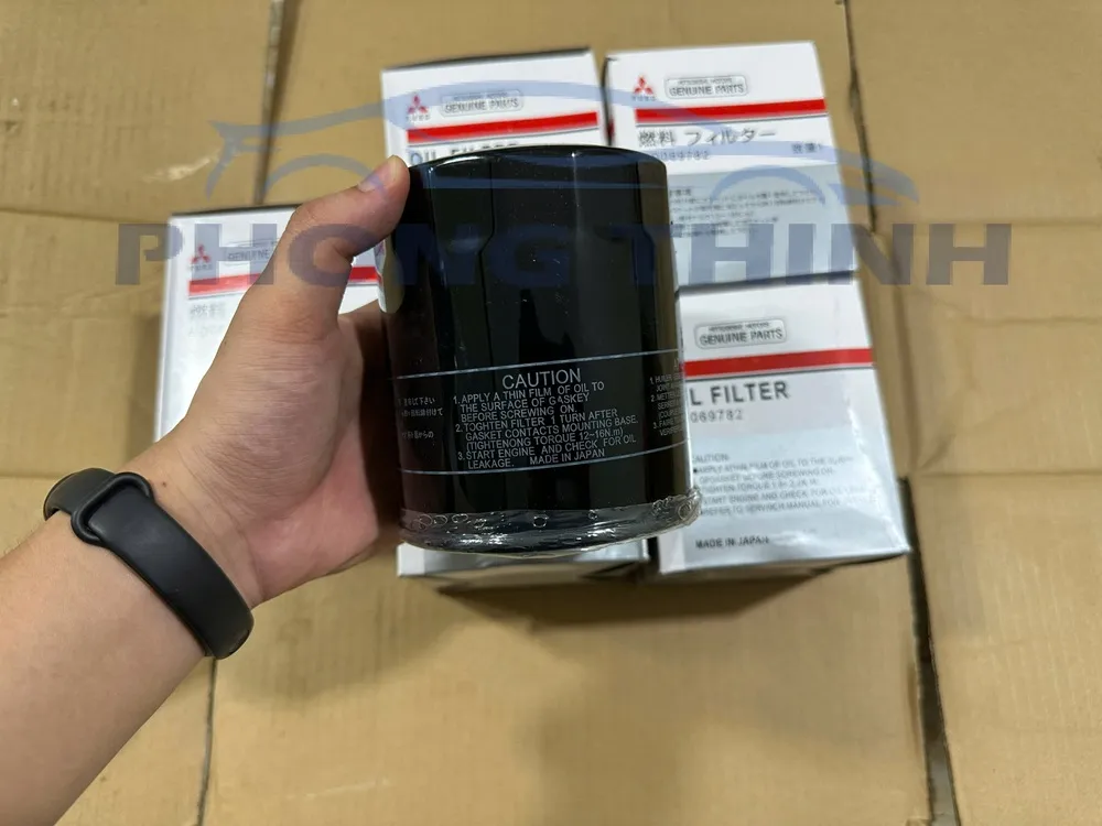 Lọc dầu máy Mitsubishi Triton 2010-2019 OEM MD069782